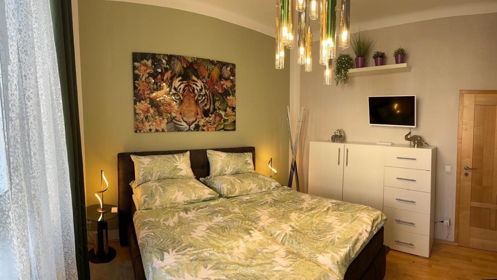 Wohnung 1 Mit 2 Schlafzimmern Und Terrasse Гросгмайн Екстер'єр фото